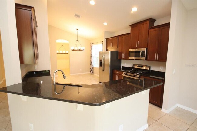 Building Photo - 8827 Sentiero Dr