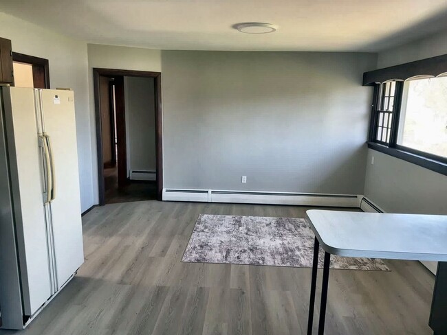 Building Photo - 1045 S Pitt St