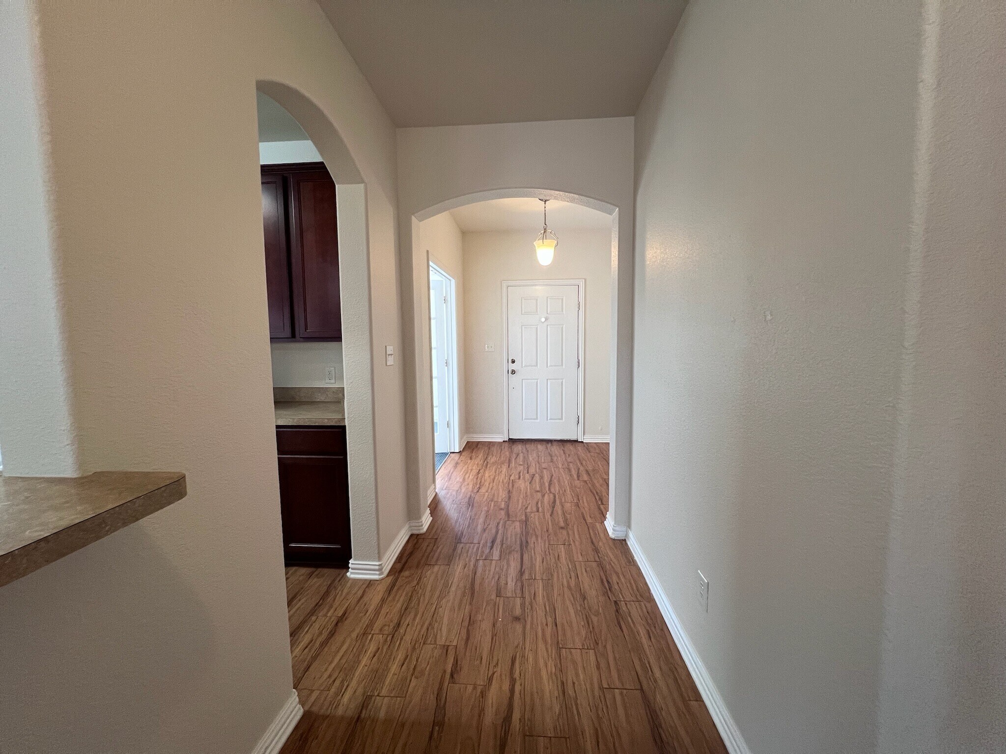 Building Photo - 706 Cedar Cove Dr