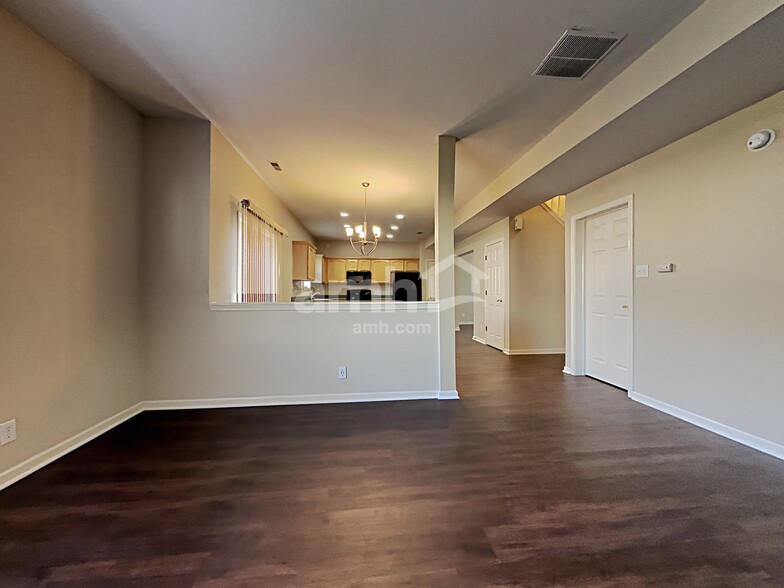 Building Photo - 13041 Rawlings Ct