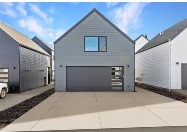 Building Photo - Single Family HOME with 3 Bedrooms 2 1/2 B...