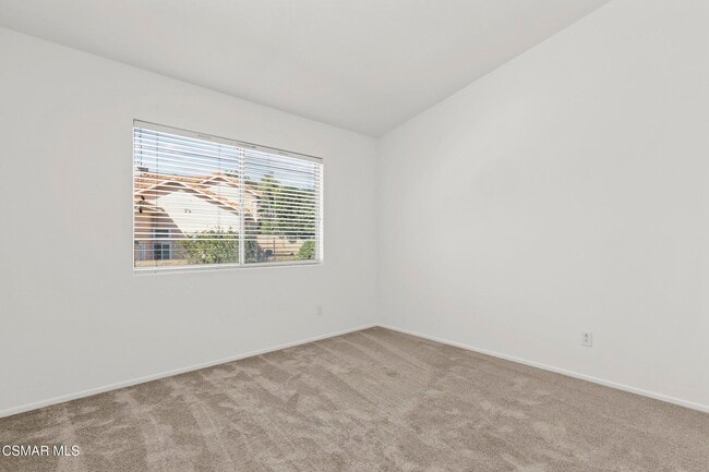 Building Photo - 495 Novara Way