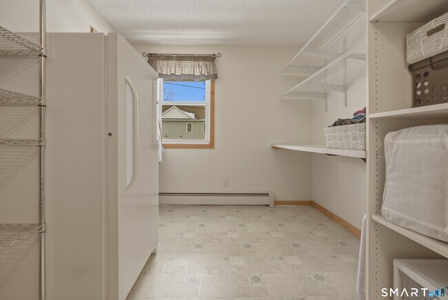 Building Photo - 9 Morrison St