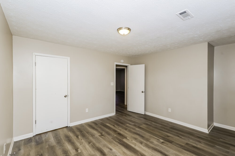 Building Photo - 9185 Sunset Dr