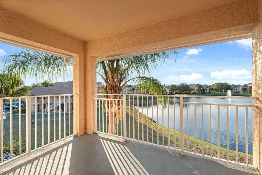 Building Photo - 27101 SW Palm Dr