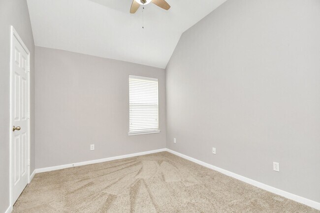 Building Photo - 17311 Elverson Oaks Dr