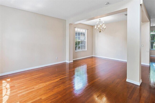 Building Photo - 1315 Loretto Cir