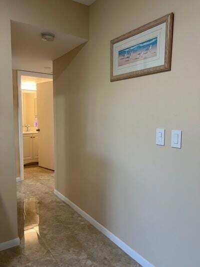 Building Photo - 1605 S US Hwy 1