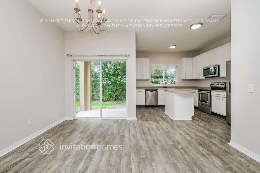 Building Photo - 2935 Girvan Dr