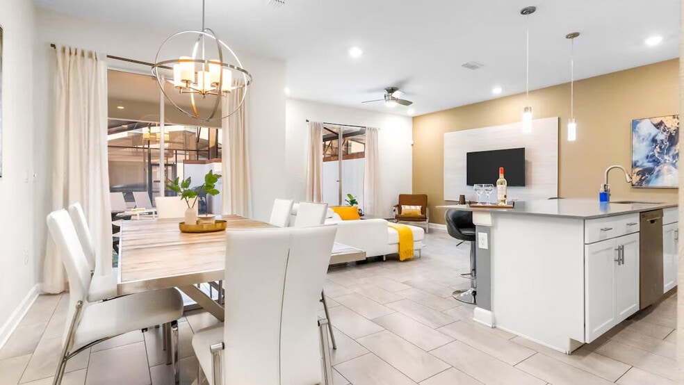 Building Photo - 4804 Lullaby Ln