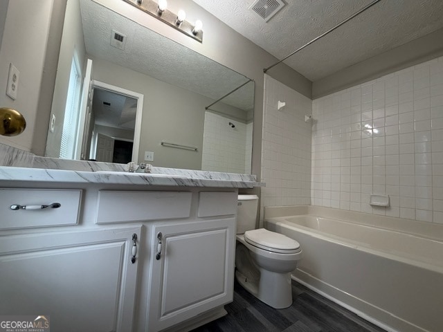 Building Photo - 5590 Hampton Ct