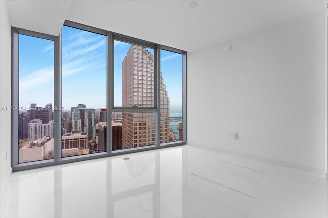 Building Photo - 300 Biscayne Blvd Way