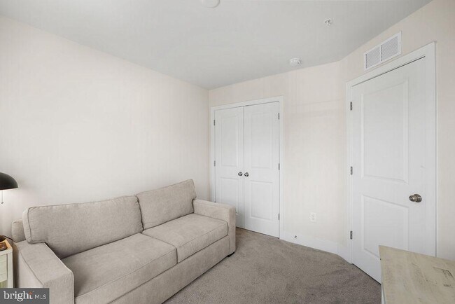 Building Photo - 2802 Bridgewater Dr