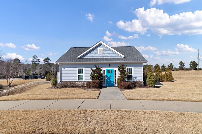 Building Photo - 138 Willow Grove Ln