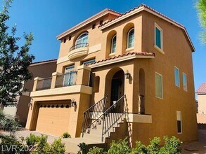 Building Photo - Beautiful Southwest Home with Dual Primary...