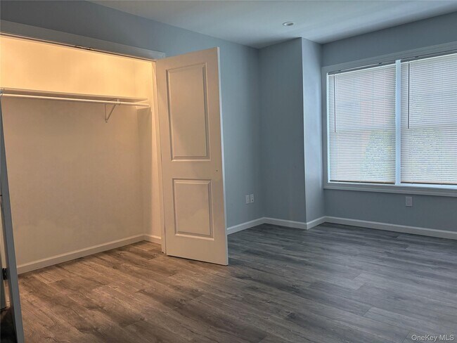 Building Photo - 17 Dunes Ln