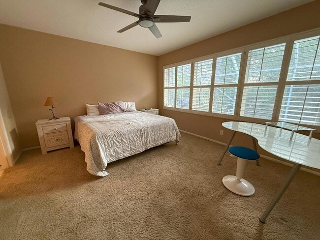 Building Photo - 328 W Coral Trace Cir