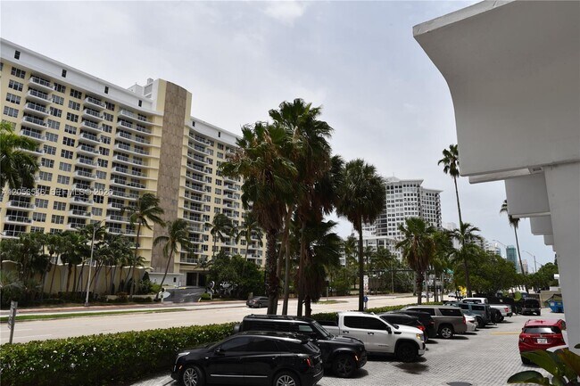 Building Photo - 5555 Collins Ave
