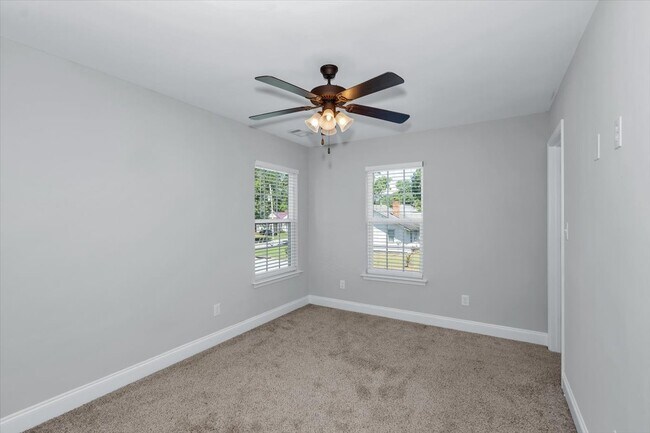 Building Photo - 1706 Verdery St