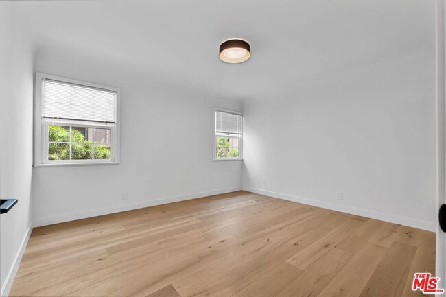 Building Photo - 2216 Ashland Ave