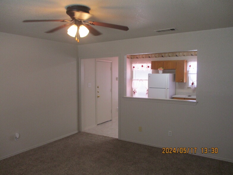 Building Photo - 130 Private Road 4806