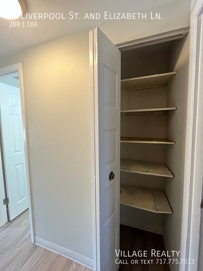 Building Photo - 65 N Liverpool St