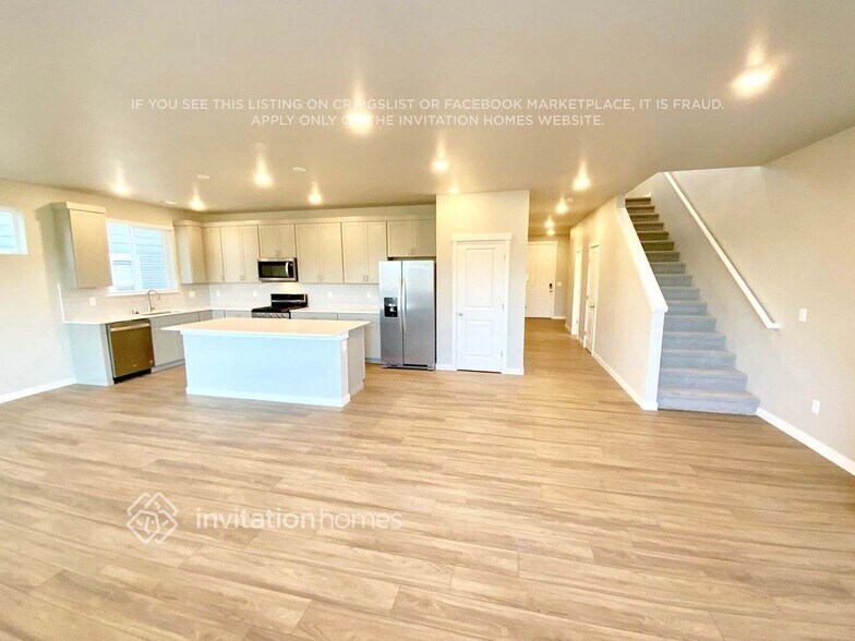 Building Photo - 934 Burwood St SE