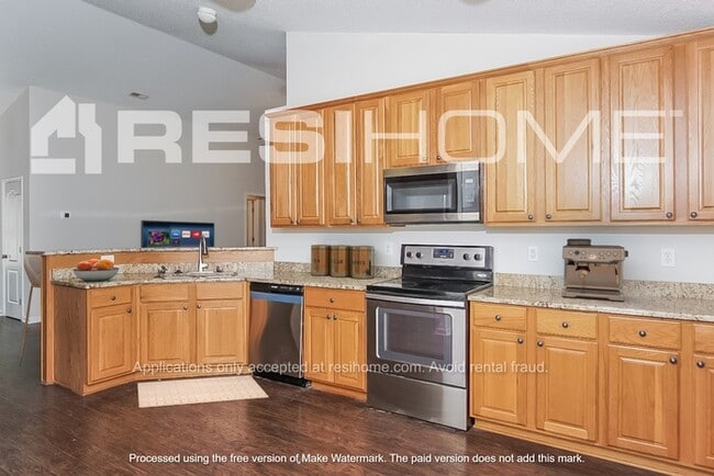 Building Photo - 147 Spirit Dr
