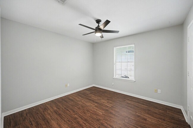 Building Photo - 13314 Enchanted Way