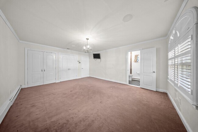 Building Photo - 21 Patricia Ln