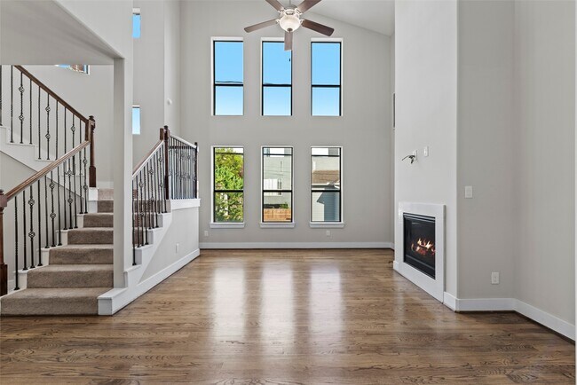 Building Photo - 1420 Wilson St