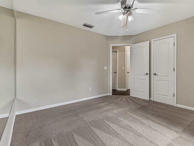 Building Photo - 6326 Glasgow Dr