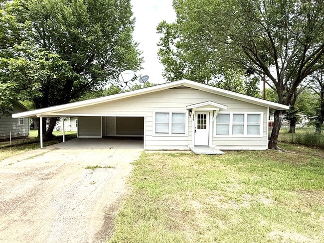 Building Photo - 2378 E Texas St