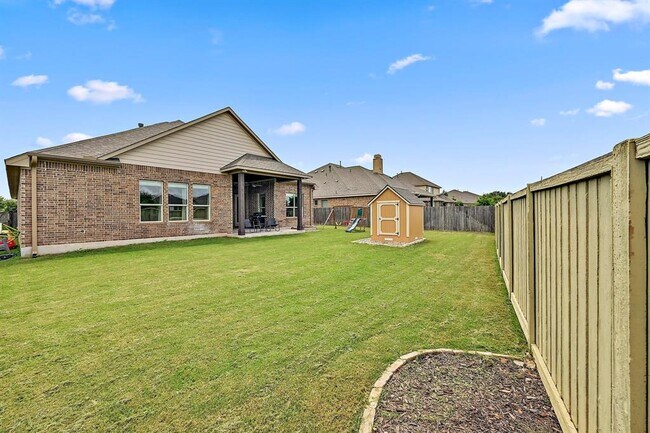 Building Photo - 109 Hedgerow Ln