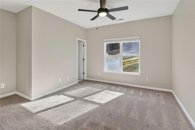 Building Photo - 991 Ada Ave NW