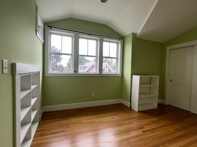 3rd Bedroom - 7 Fairfield St