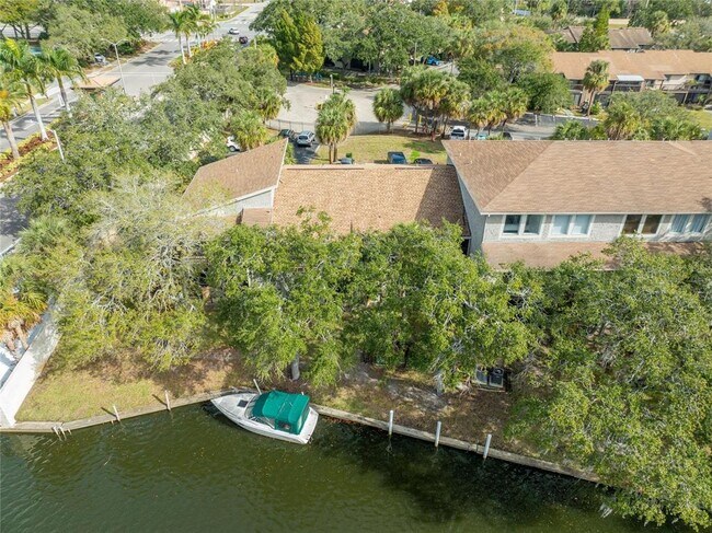 Building Photo - 6301 Newtown Cir