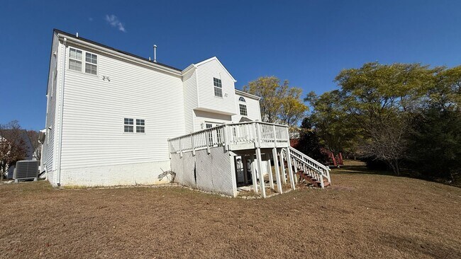 Building Photo - Spacious Colonial in Austin Ridge