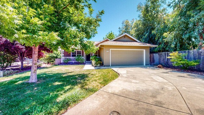 Building Photo - PURE Property Management - Darling 3 bedroom Home Calistoga!
