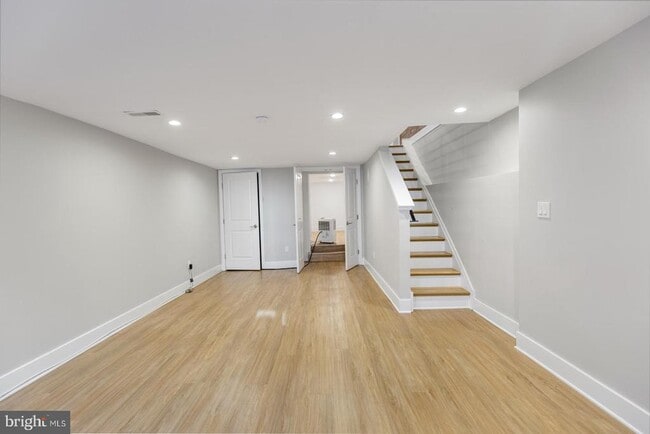 Building Photo - 912 Ellsworth St