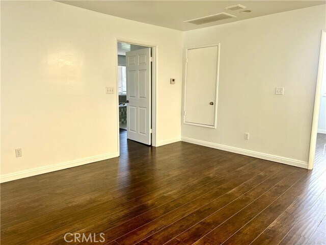 Building Photo - 1130 Encanto Dr