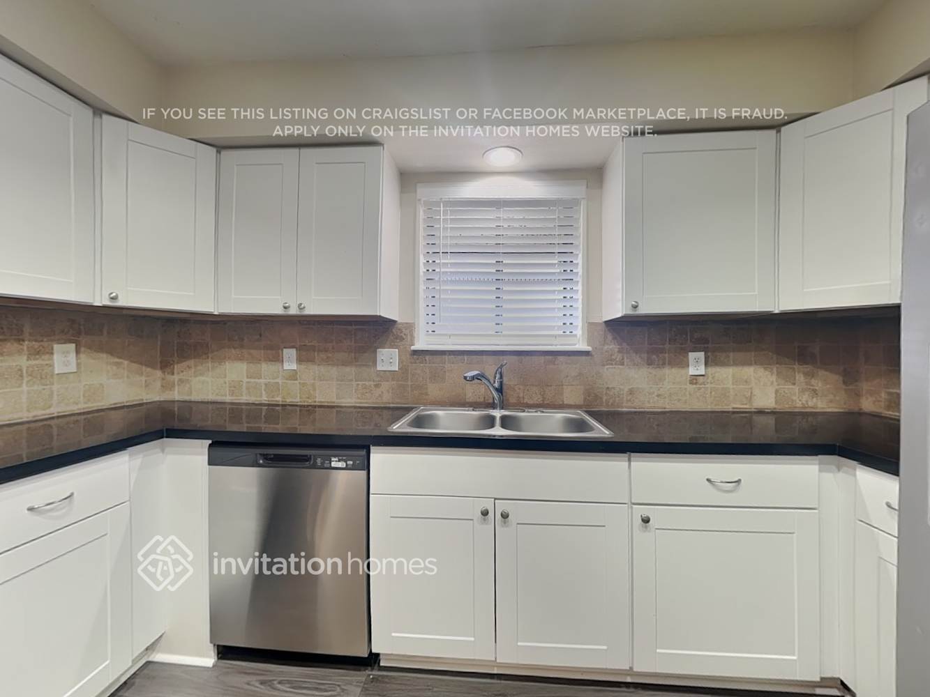 Building Photo - 11639 Idlebrook Dr