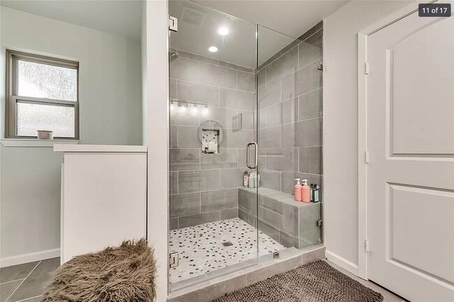 Building Photo - 7713 Salzburg Dr