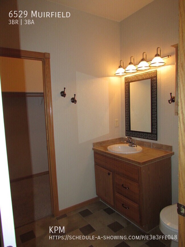 Building Photo - 6529 Muirfield-