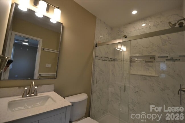 Building Photo - 432 Keswick Ave