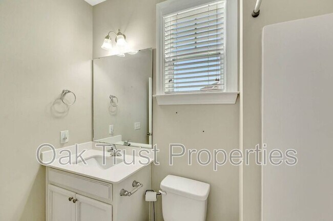 Building Photo - 4120 Rigsby Ln