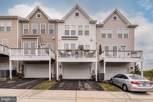 Building Photo - 22644 Amberjack Square