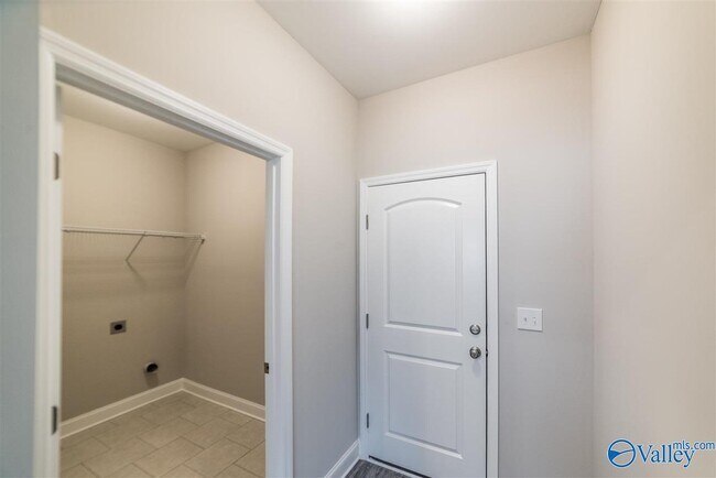 Building Photo - 3029 Crystal Creek Dr