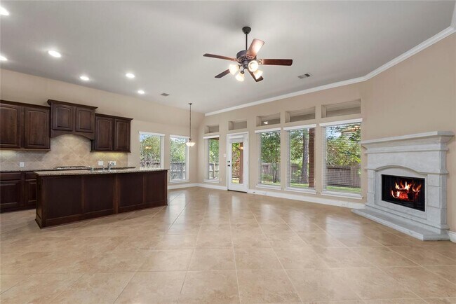 Building Photo - 196 Pine Crest Cir