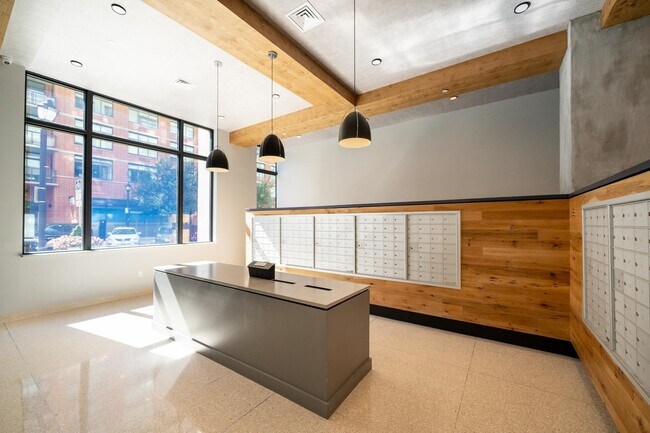 Building Photo - 1500 Hudson St